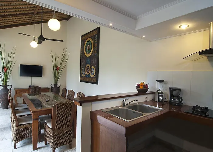 4br Selasa - Minggu